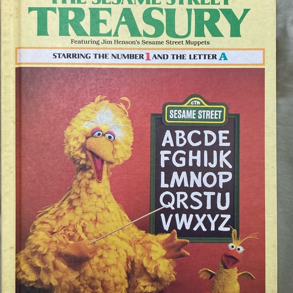 1983 Sesame Street story book and child memory book - Picture 2 of 10